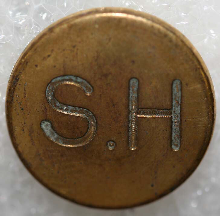 Button, metal, British