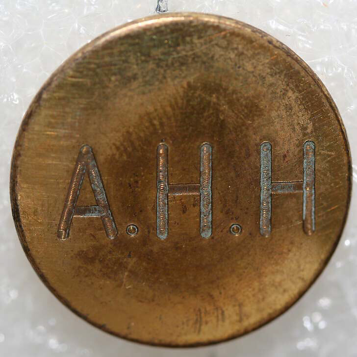 Button, metal, British