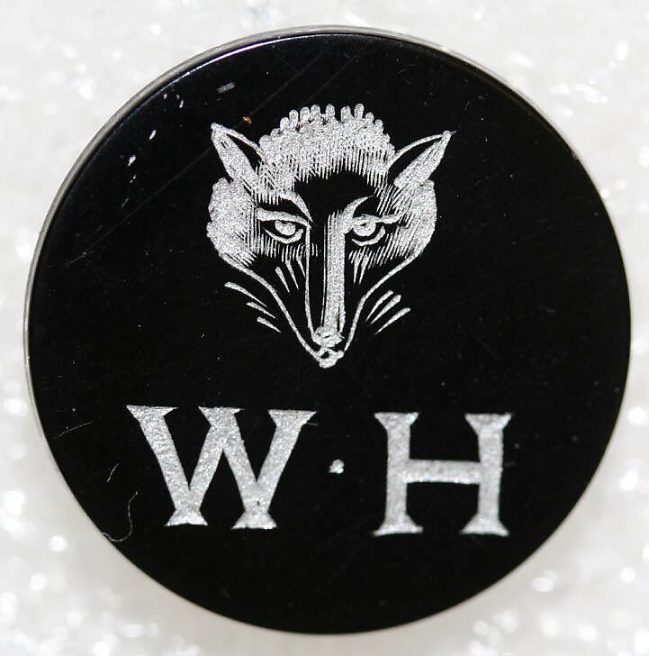 Button, metal, British