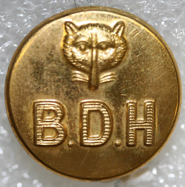 Button, metal, British