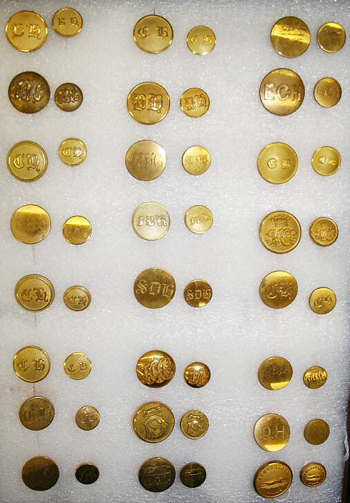 Button, metal, British 