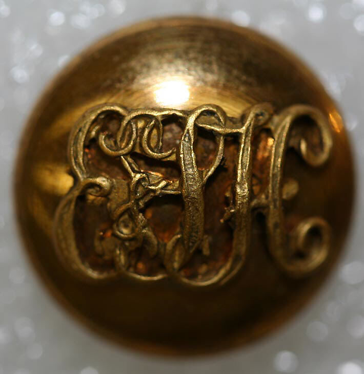 Button, metal, British
