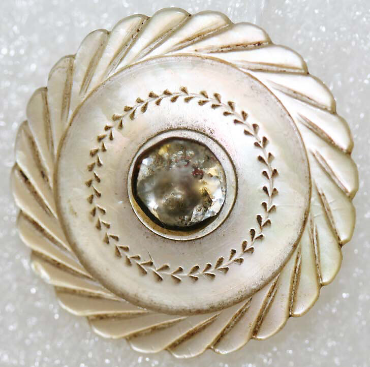 Button, mother-of-pearl, paste, metal, French