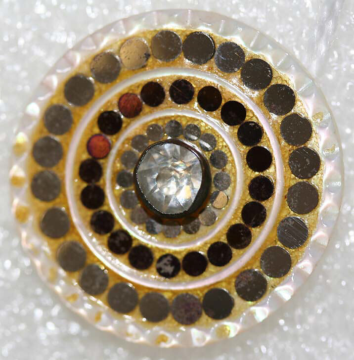 Button, mother-of-pearl, paste, metal, French