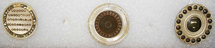 Button, mother-of-pearl, paste, metal, French 
