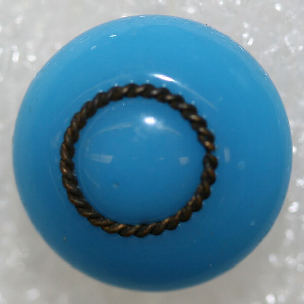 Button, glass, American or European