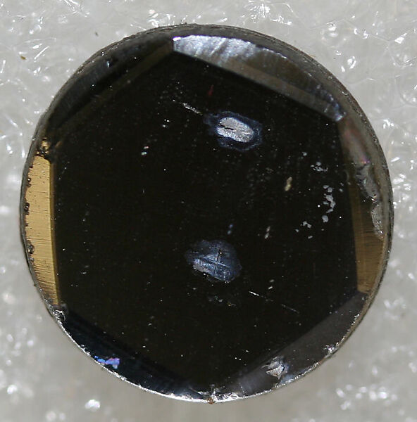 Button, glass, American or European