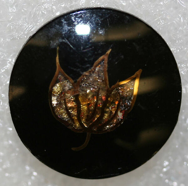 Button, glass, American or European