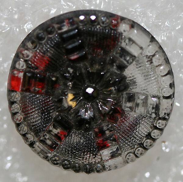 Button, glass, American or European