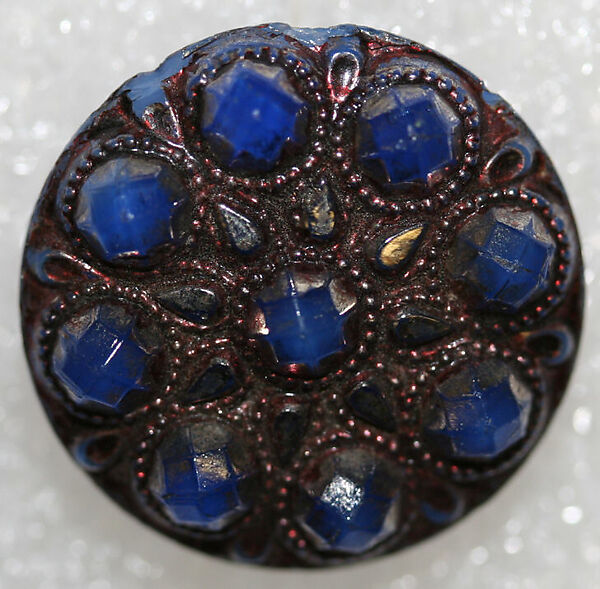 Button, glass, American or European