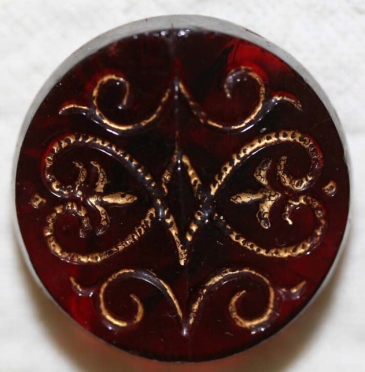 Button, glass, American or European