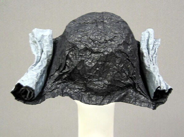 Hat, Issey Miyake (Japanese, 1938–2022), treated cotton, Japanese