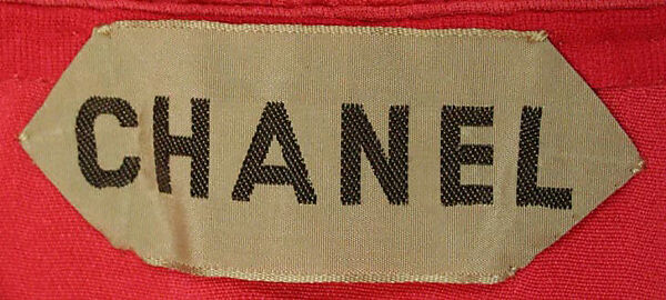 Ensemble, (a–c) House of Chanel (French, founded 1910), a-c) silk; d,e) silk, leather, French