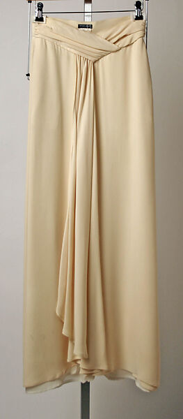 Ensemble, Giorgio Armani (Italian, founded 1974), a) silk, plastic; b) silk, Italian
