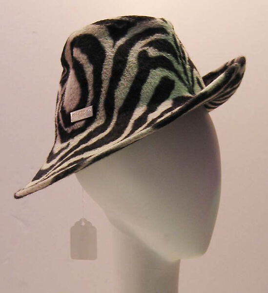 Hat, Philip Treacy (British, born Ireland, 1966), synthetic, silk, metal, British 