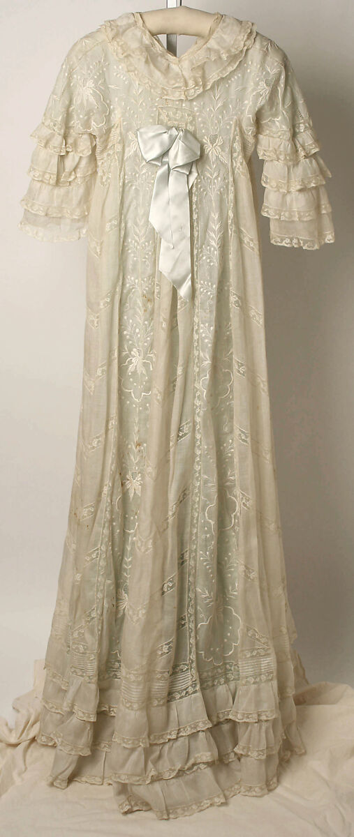 Tea gown, linen, cotton, silk, American or European