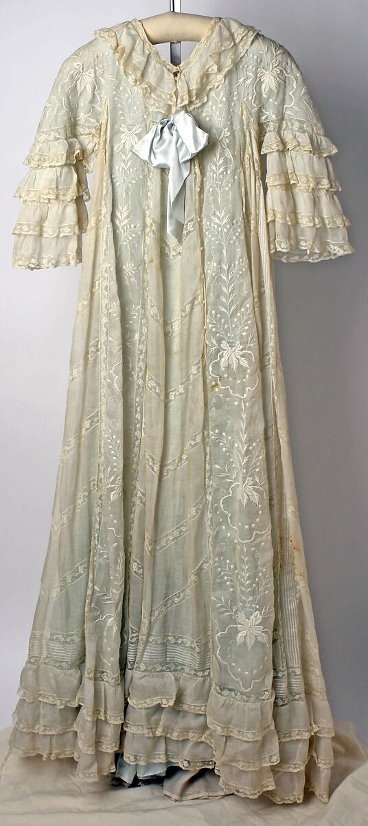 Tea gown, linen, cotton, silk, American or European 