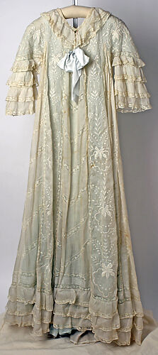 Tea gown | American or European | The Metropolitan Museum of Art