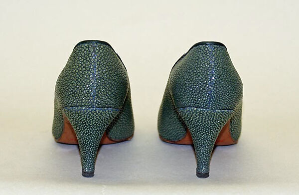Shoes, a,b) leather, American