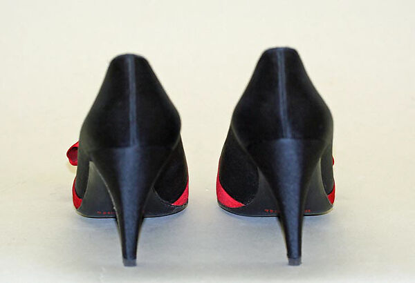 Shoes, René Mancini (French, founded 1936), a,b) silk, French