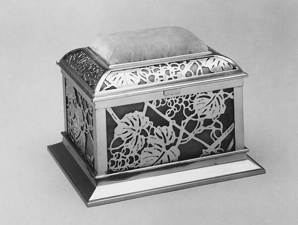 Covered Box, Designed by Louis C. Tiffany (American, New York 1848–1933 New York), Bronze, glass, American