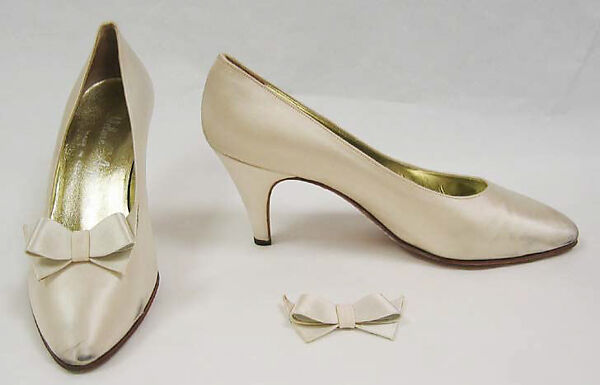 Wedding ensemble, (a–c) Geoffrey Beene (American, Haynesville, Louisiana 1927–2004 New York), a,c) silk, plastic; b) silk; d,e) silk, leather; f,g) silk, metal, American