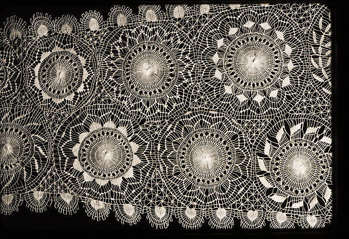 Collar, Cotton (?) lace, Paraguayan