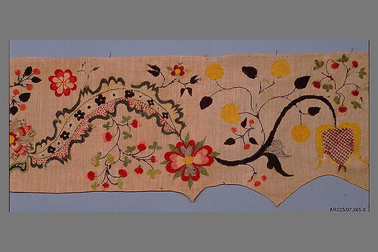 Valance, Linen embroidered with crewel wool, American