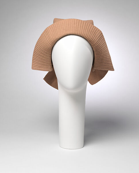 Hat, Edward Molyneux (French (born England), London 1891–1974 Monte Carlo), wool, British 