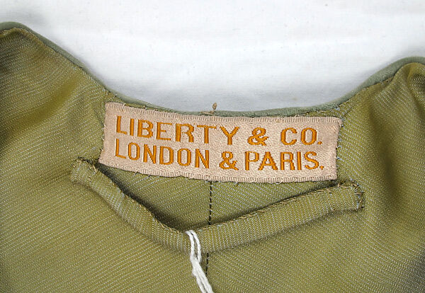 Evening cape, Liberty &amp; Co. (British, founded London, 1875), silk, British
