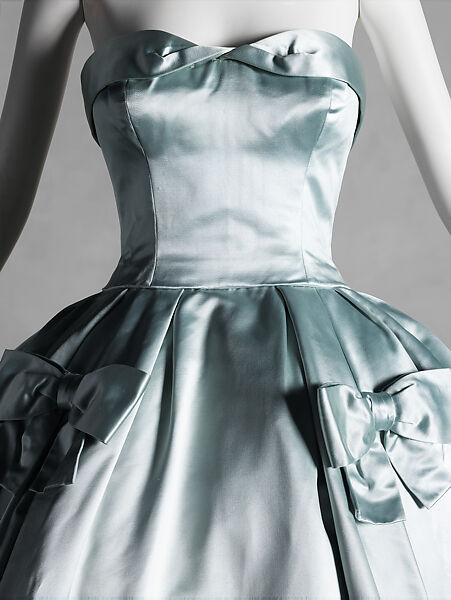 "Du Barry" evening ensemble, (a, b) House of Dior (French, founded 1946), (a) silk, nylon, metal, (b) silk, (c, d) leather, silk, metal, (e) silk, metal, (f, g) wood, French