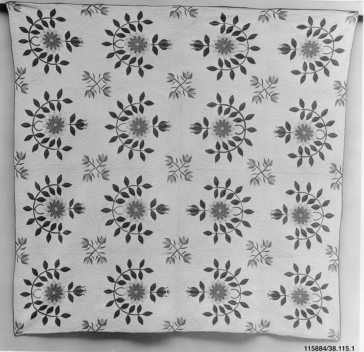 Quilt, Prairie Flower Pattern, Cotton, American 