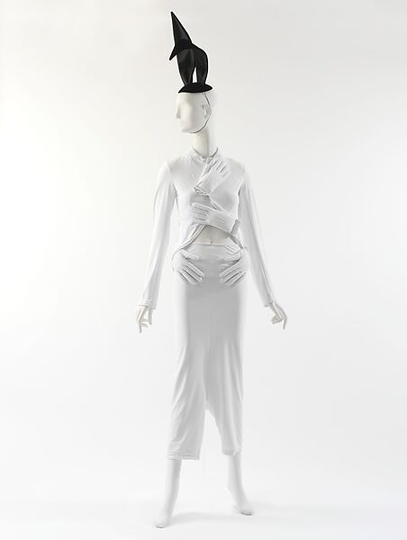 Rei kawakubo / Comme des garçon a–d) Comme des Garçons - Ensemble - Japanese - The Metropolitan