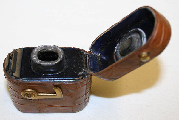 Case, leather, silk, ivory, paper, metal, bristle, crystal, mother-of-pearl, British