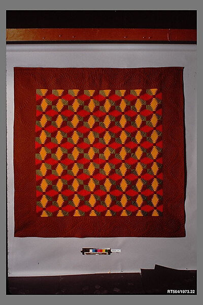 Quilt, Log Cabin pattern, Pineapple or Windmill, Cotton, American