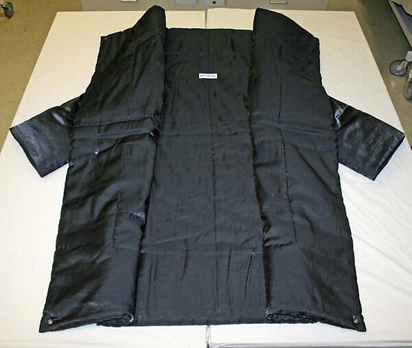 "Futon", Miyake Design Studio (Japanese, founded 1970), synthetic, Japanese