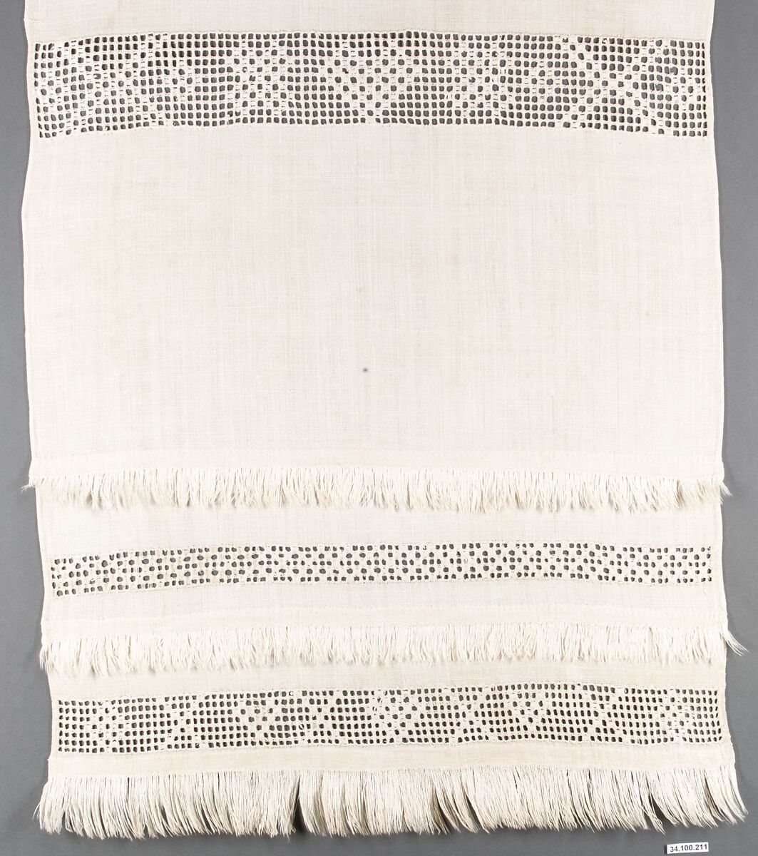 Show Towel, Linen embroidered with silk, American 