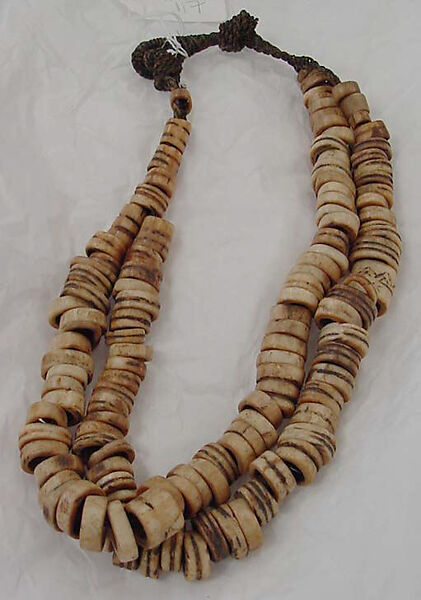 Necklace, bone, straw, Oceanic 