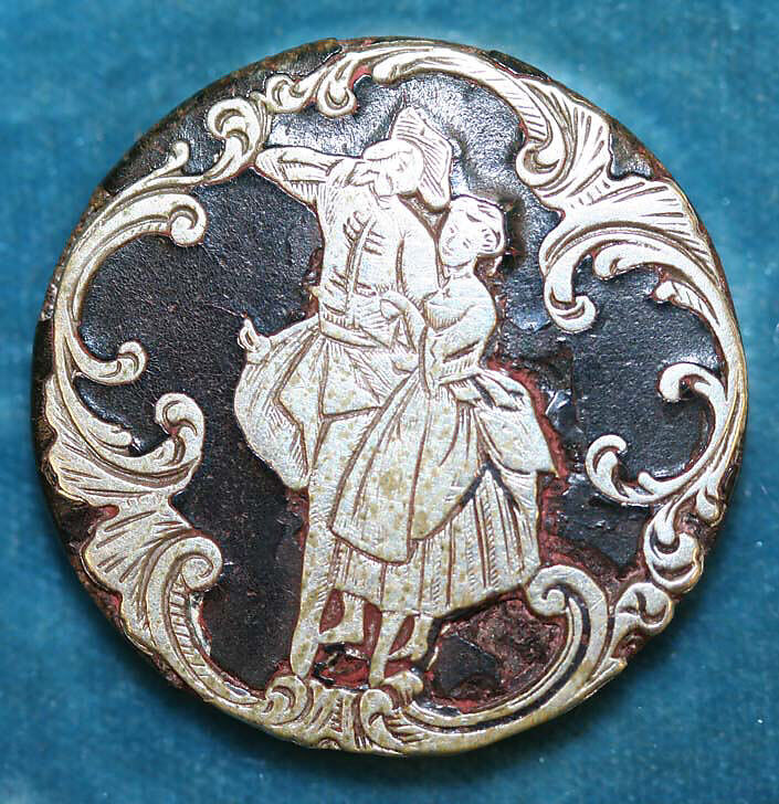 Button, horn, silver, French