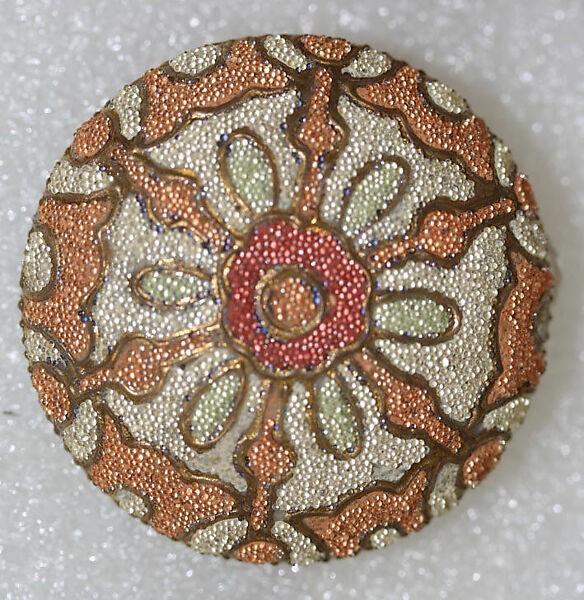 Button, porcelain, American or European