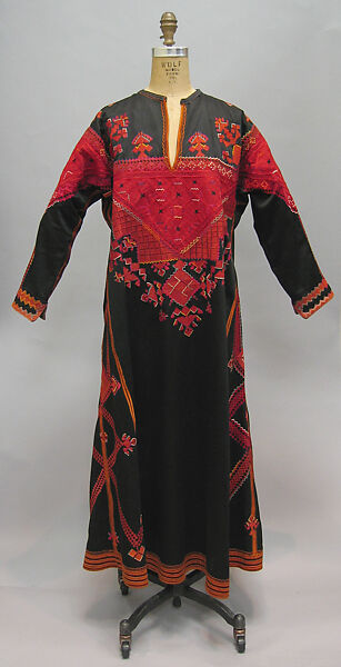 Women's Dress with Embroidery from Saraqib, Cotton, silk; embroidered 