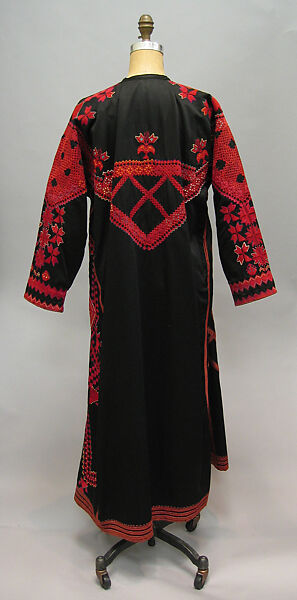 Women's Dress with Embroidery from Saraqib, Cotton, silk; embroidered