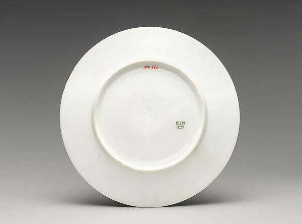 Plate, Ravenwood Company (1900–ca. 1920), Porcelain, American