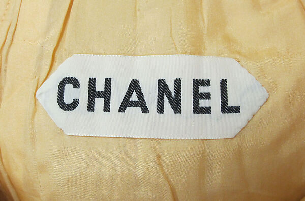 Ensemble, House of Chanel (French, founded 1910), wool, silk, cotton, leather, metal, mother-of-pearl, French