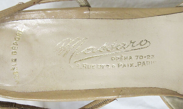 Ensemble, House of Chanel (French, founded 1910), wool, silk, cotton, leather, metal, mother-of-pearl, French