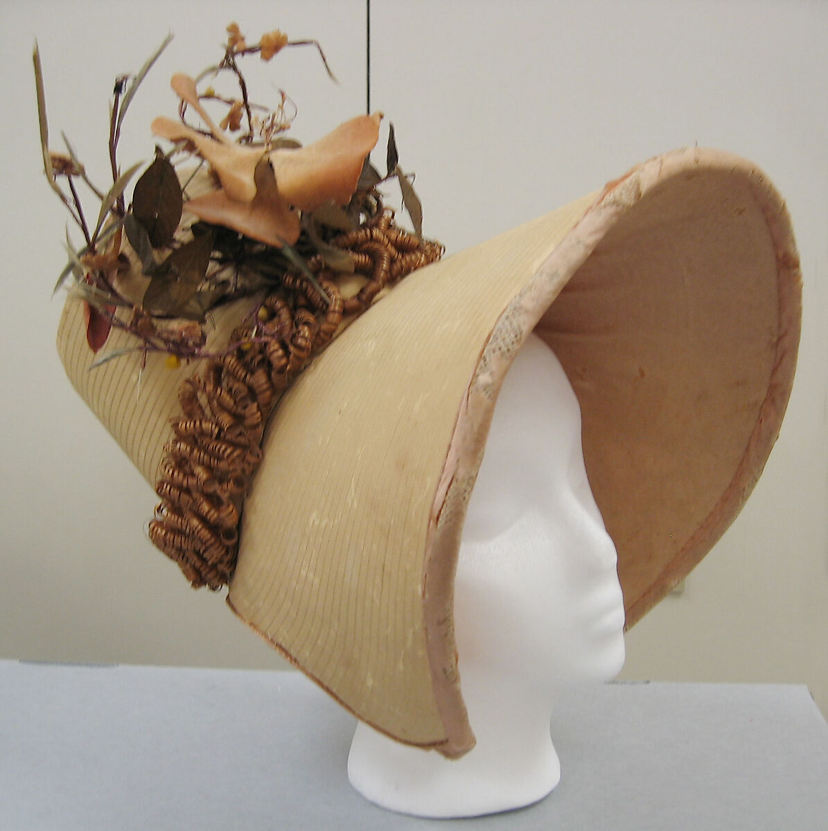 Poke bonnet, paper, silk, American or European 