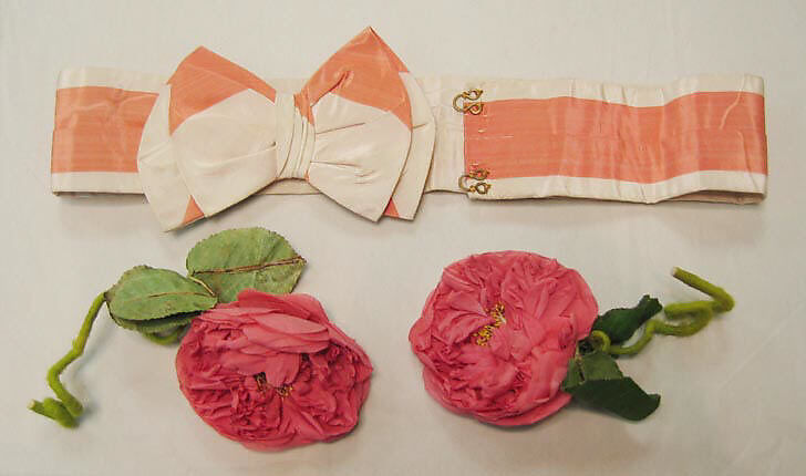 Evening dress, silk (probably), glass, British