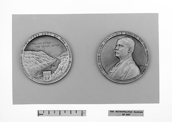 Panama Canal Medal for Two Years Continuous Service on the Canal, Victor David Brenner (American, born Šiauliai, Lithuania (Shavli, Russian Empire) 1871–1924 New York), Bronze and gold leaf, American