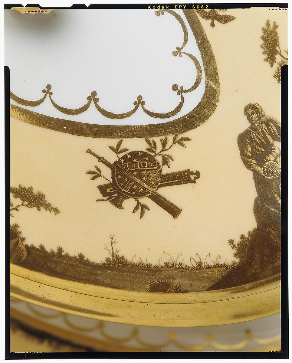 Covered tureen, Attributed to Dihl et Guérhard (French, 1781–ca. 1824), Porcelain, French, for American market