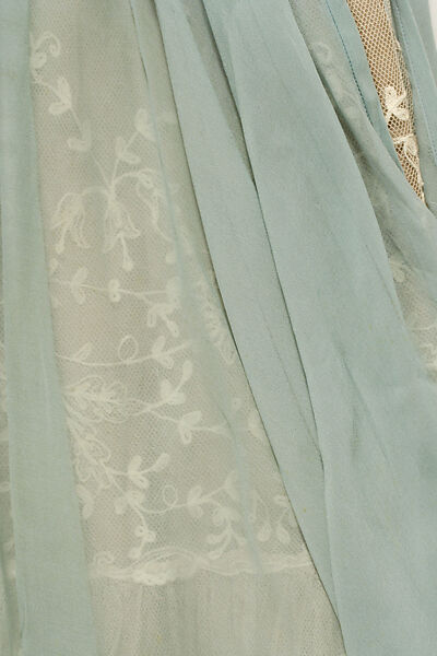 Wedding dress, Bonwit Teller &amp; Co. (American, founded 1907), silk, American